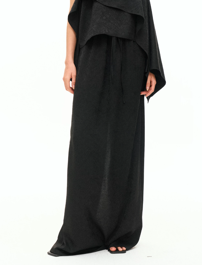Noir Eclipse Slit Midi Skirt